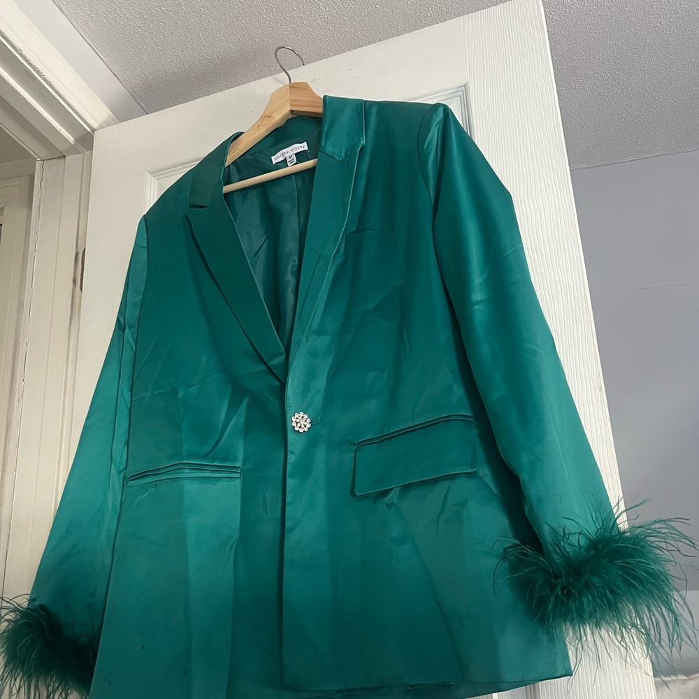 Sincerly Jules Emerald Green Blazer with Unique Cuff Detail